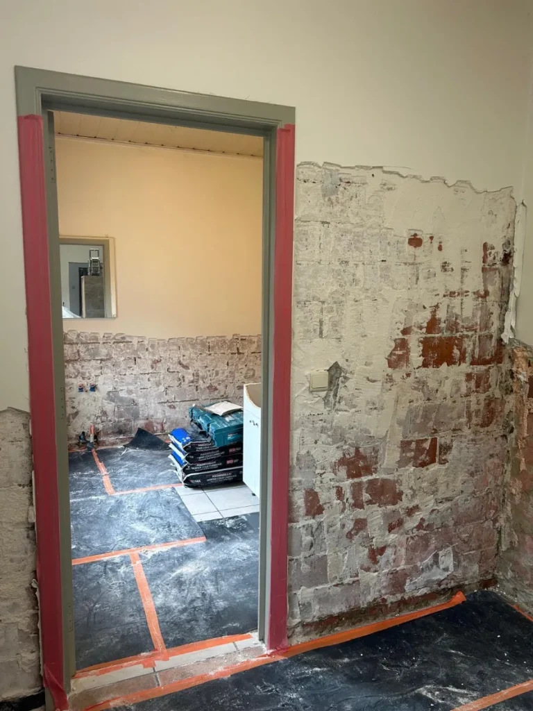 f3858309-2d49-483b-aa69-2cf2f069afd7